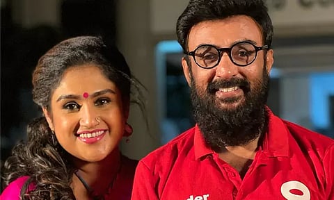 மோகனுடன் நடிக்கும் வனிதா