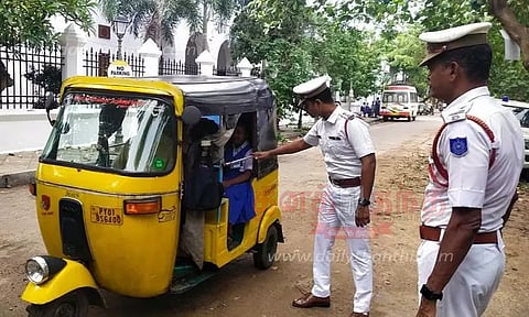 8 ஆட்டோக்களுக்கு அபராதம்