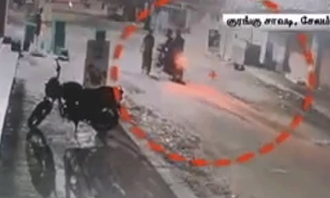 நடைபயிற்சி சென்ற பெண்ணிடம் செயின் பறிப்பு: பைக்கில் வந்த மர்மநபர்கள் கைவரிசை