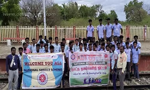 பிளாஸ்டிக் பொருட்கள் அகற்றும் பணி