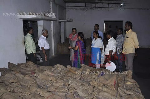 உணவு கடத்தல் தடுப்பு பிரிவு போலீஸ் ஐ.ஜி. ஆய்வு