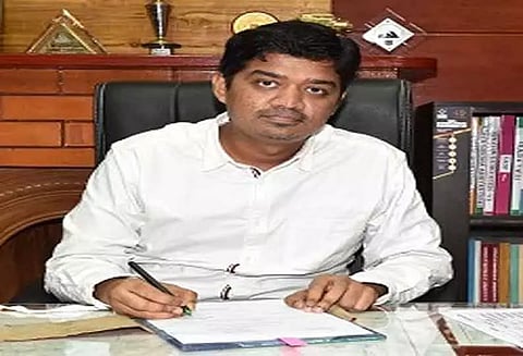 நீலகிரி மழை காரணமாக 4 தாலுகாக்களில் பள்ளிகளுக்கு விடுமுறை-கலெக்டர் அறிவிப்பு