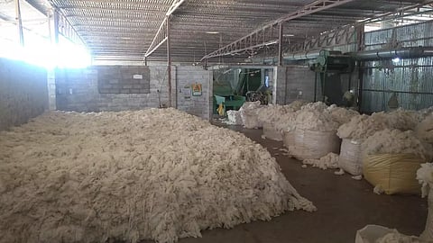 ஓ.இ. நூற்பாலைகளில் நூல் உற்பத்தி நிறுத்தம்