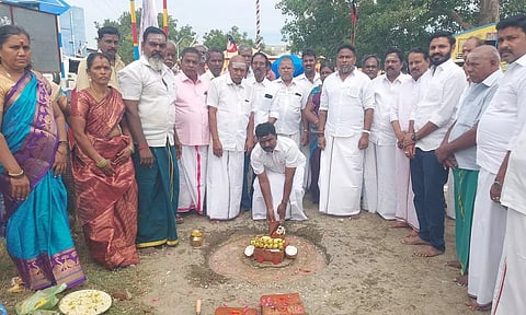 தியாகதுருகத்தில் ரூ.16 லட்சத்தில் சாலைகள் அமைக்கும் பணி