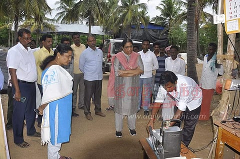நீடாமங்கலம் நெல் கொள்முதல் நிலையத்தில் அதிகாரிகள் ஆய்வு