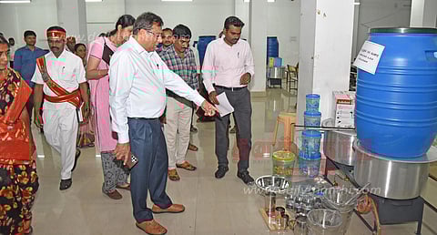 சேலம் மாவட்டத்தில் கூடுதலாக 1,253 அரசு பள்ளிகளில் காலை உணவு திட்டம்