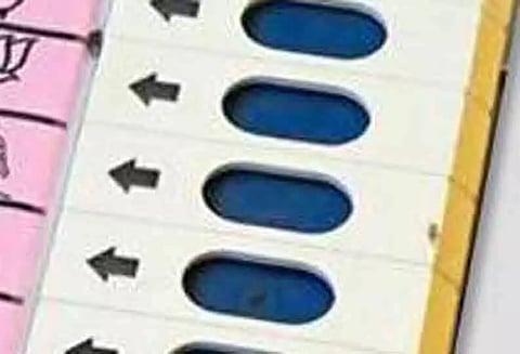 வாக்குப்பதிவு எந்திரங்கள் சரிபார்க்கும் பணி தொடக்கம்