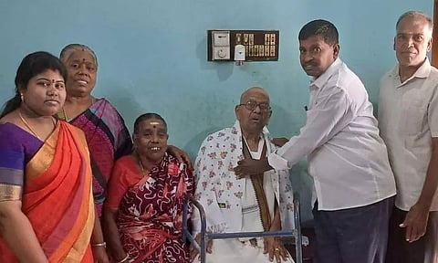 104 வயது சுதந்திர போராட்ட தியாகி கவுரவிப்பு