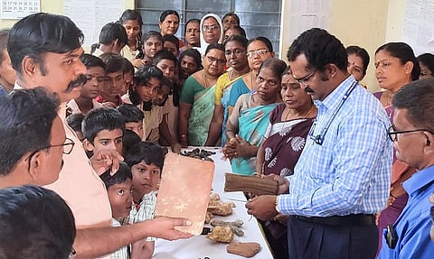 அழிந்து வரும் தொல்லியல் தடயங்களை மாணவர்கள் பாதுகாக்க வேண்டும்