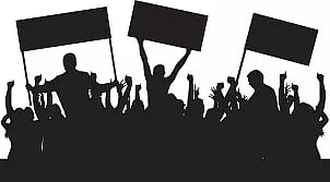 பெரம்பலூர் மாவட்ட போலீஸ் சூப்பிரண்டு அலுவலகத்தில் பெண் தர்ணா