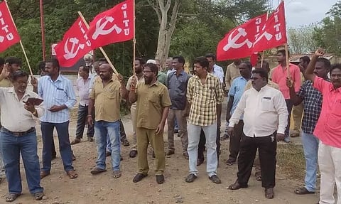 மின் ஊழியர்கள் ஆர்ப்பாட்டம்