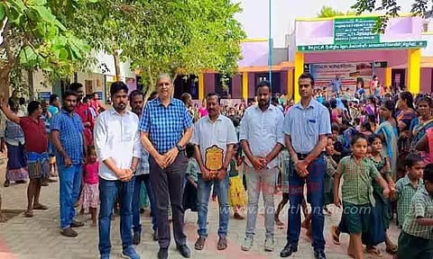 அரசு பள்ளிக்கு ரூ.21 லட்சத்தில் அடிப்படை வசதி