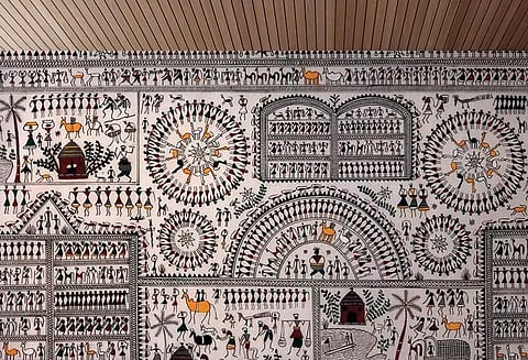 தனித்துவமான சவுரா ஓவியங்கள்