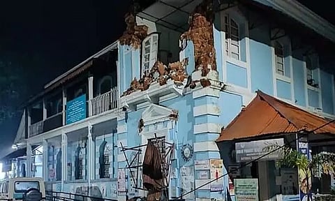 கோவாவில் 200 ஆண்டுகள் பழமையான கட்டிடம் இடிந்தது