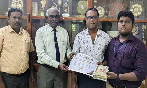 திருச்செந்தூர் ஆதித்தனார் கல்லூரியில் சாதனை மாணவருக்கு பாராட்டு