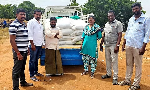 சரக்கு வாகனத்தில் 1,850 கிலோ ரேஷன் அரிசி கடத்தியவர் கைது