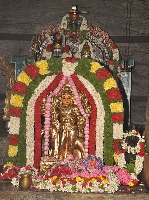 தேய்பிறை அஷ்டமியையொட்டிகாலபைரவர் கோவில்களில் சிறப்பு பூஜைதிரளான பக்தர்கள் சாமி தரிசனம்