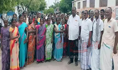 கணஞ்சாம்பட்டியில் ஆக்கிரமிப்புகளை அகற்ற வேண்டும்