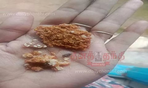 கேக்கில் எலியின் எச்சம் கிடந்ததால் பரபரப்பு