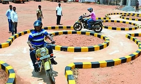 சென்னையில் சனிக்கிழமைகளில் ஆர்.டி.ஓ அலுவலகங்கள் செயல்பட தமிழக அரசு உத்தரவு..!