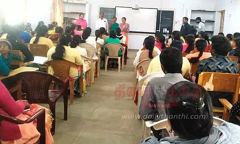 தன்னார்வலர்களுக்கான பயிற்சி முகாம்