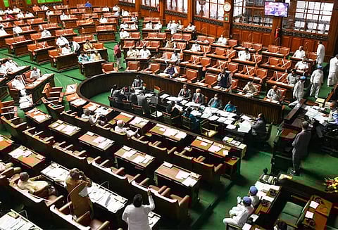 கர்நாடக சட்டசபையில் சரக்கு-சேவை வரி சட்டத்திருத்த மசோதா தாக்கல்