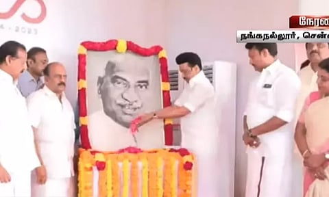 பெருந்தலைவர் காமராஜர் பிறந்தநாள்: முதல்-அமைச்சர் மு.க.ஸ்டாலின் மலர் தூவி மரியாதை...!