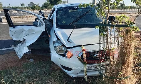 சாலை தடுப்புச்சுவரில் கார் மோதி இளம்பெண் பலி; 7 பேர் படுகாயம்