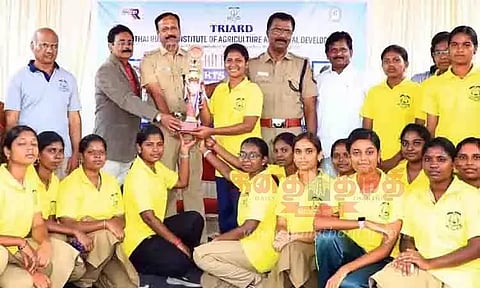 தந்தை ரோவர் வேளாண்மை கல்லூரியில் விளையாட்டு விழா