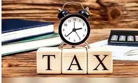 நலத்திட்டங்களுக்கு நிதியை திரட்ட வரிகளை உயர்த்த திட்டம்