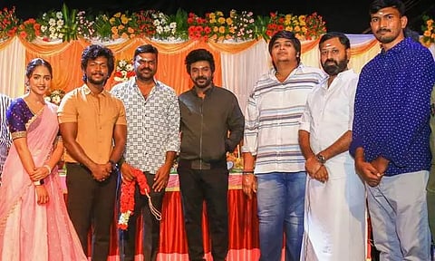 தம்பியுடன் இணைந்து ராகவா லாரன்ஸ் நடிக்கும் படத்தின் டைட்டில் லுக் போஸ்டர் வெளியானது