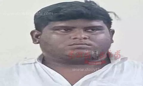 மதுபாரில் 862 மது பாட்டில்கள் பறிமுதல்