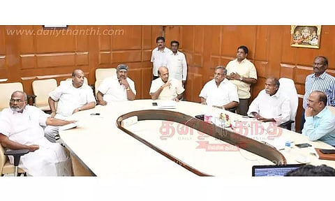 ஸ்மார்ட் சிட்டி திட்ட பணிகள் குறித்து ஆலோசனை