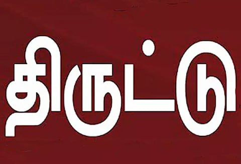 சுங்குவார்சத்திரம் அருகே கடையின் பூட்டை உடைத்து ரூ.53 லட்சம் செல்போன்கள் திருட்டு