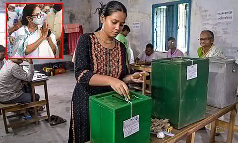 உள்ளாட்சி தேர்தல் முடிவு வெளியான நிலையில் 'சீல்' உடைக்கப்படாத 3 வாக்குப்பெட்டிகள் சிக்கின - மேற்கு வங்காளத்தில் பரபரப்பு