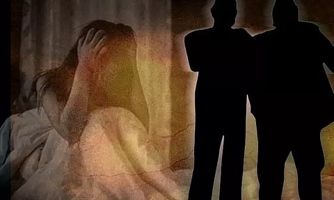 குளிர்பானத்தில் வோட்கா கலந்து கொடுத்து காதல் மனைவியை நண்பனுக்கு விருந்தாக்கி ரசித்த கணவர்...!