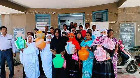 காலிக்குடங்களுடன் பேரூராட்சி அலுவலகத்தை பெண்கள் முற்றுகை