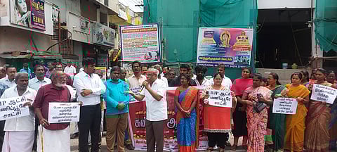 குமாரபாளையத்தில்இடதுசாரி தொழிற்சங்கத்தினர் ஆர்ப்பாட்டம்