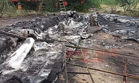 புதிதாக கட்டப்பட்ட படகு எரிந்து நாசம்