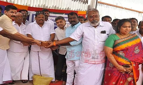 ரூ.81 லட்சத்தில் கூடுதல் வகுப்பறை கட்டிடத்துக்கு அடிக்கல் நாட்டு விழா