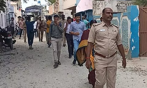 முன்னாள் நிர்வாகி வீட்டில் என்.ஐ.ஏ. அதிகாரிகள் 4 மணி நேரம் சோதனை