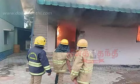 தீப்பெட்டி தொழிற்சாலை அலுவலகத்தில் தீ விபத்து