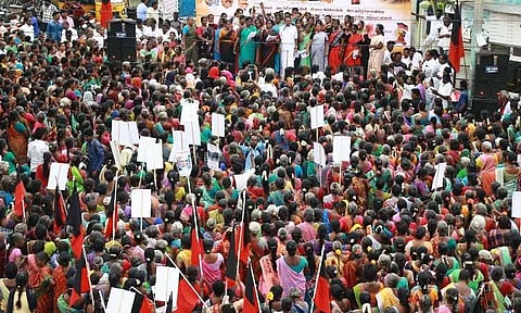 மணிப்பூர் சம்பவத்தில் நடவடிக்கை எடுக்காதபா.ஜ.க. அரசை கண்டித்து தி.மு.க. மகளிர் அணியினர் ஆர்ப்பாட்டம்