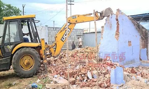 மொடச்சூர், பட்லூர் பகுதிகளில்கோவில்களுக்கு சொந்தமான ரூ.61½ கோடி நிலம் மீட்பு