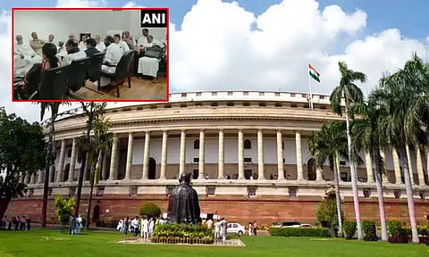 அரசுக்கு எதிராக நம்பிக்கையில்லா தீர்மானம்... எதிர்க்கட்சியினர் ஆலோசனை என தகவல்