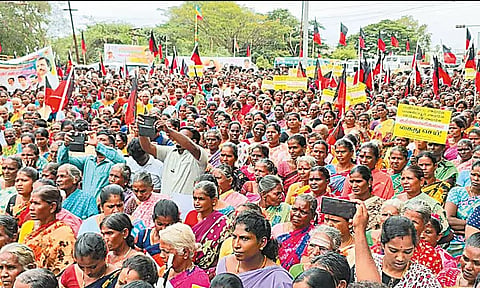 மணிப்பூர் வன்முறையை கண்டித்து தி.மு.க. மகளிர் அணி கண்டன ஆர்ப்பாட்டம்