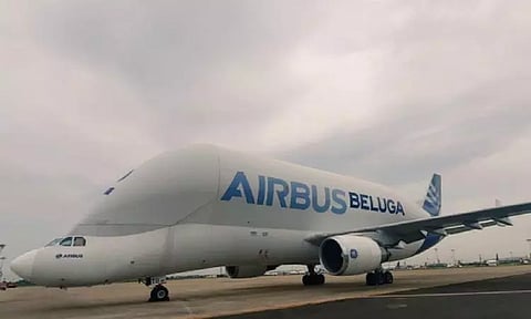 திடீரென சென்னை ஏர்போர்ட்டில் தரையிறங்கிய பிரம்மாண்ட சரக்கு விமானம்..!