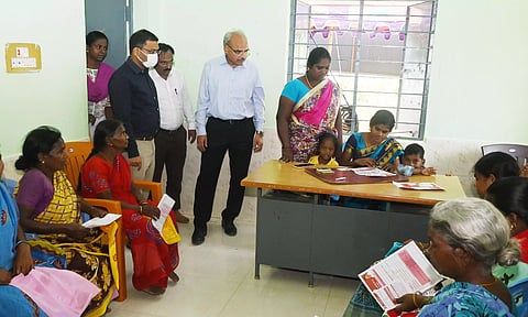 கலைஞர் மகளிர் உரிமைத்திட்ட விண்ணப்பபதிவு முகாமை கண்காணிப்பு அதிகாரி ஆய்வு