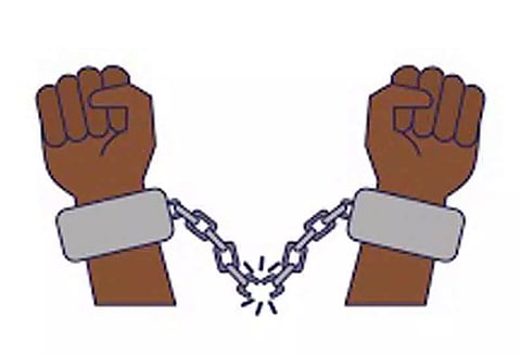 கன்னியாகுமரியில் பொதுமக்களிடம் கத்தியை காட்டி மிரட்டிய 2 பேர் கைது