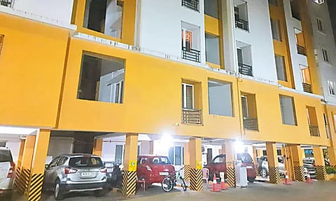 ஆடிட்டர் வீட்டில் கொள்ளை போன நகை-பணம் மீட்பு - குற்றவாளிகளை பிடிக்க 3 தனிப்படையினர் தேடுதல் வேட்டை